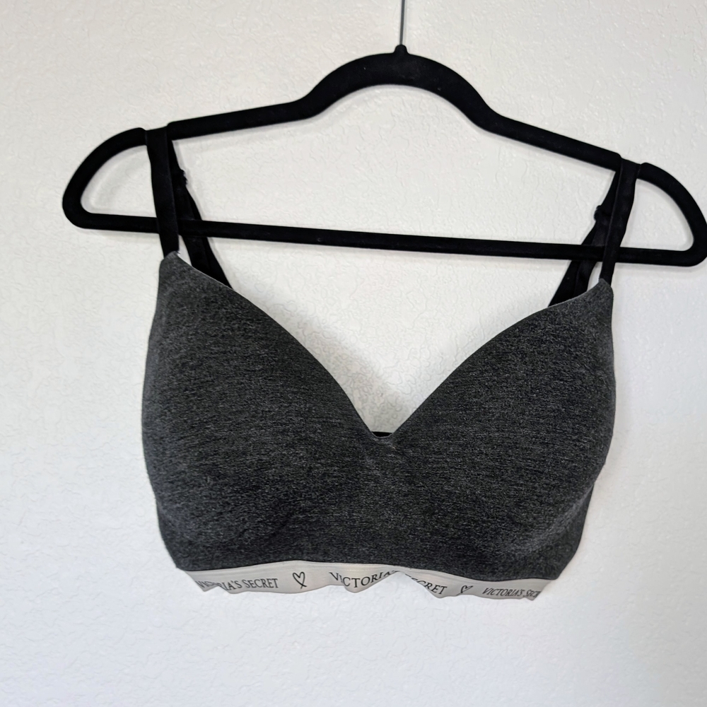 Victoria's Secret Gray Body Tshirt Lightly Lined Wireless Bra